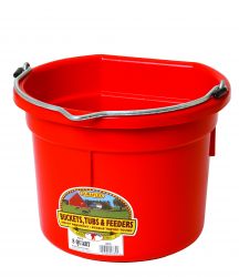 Little Giant 8 Quart Flat Back Bucket (Red)